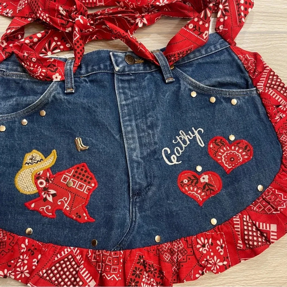 Upcycled Wrangler Blue Denim Red Bandana Cooking Country Western Waist Apron - Picture 6 of 9
